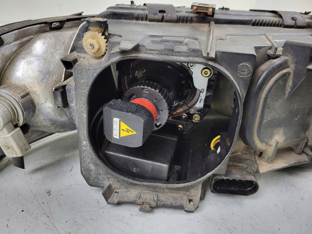 фото №8, Audi s8 d2 a8 4.2 lift 00r лампа левая ксенон europa