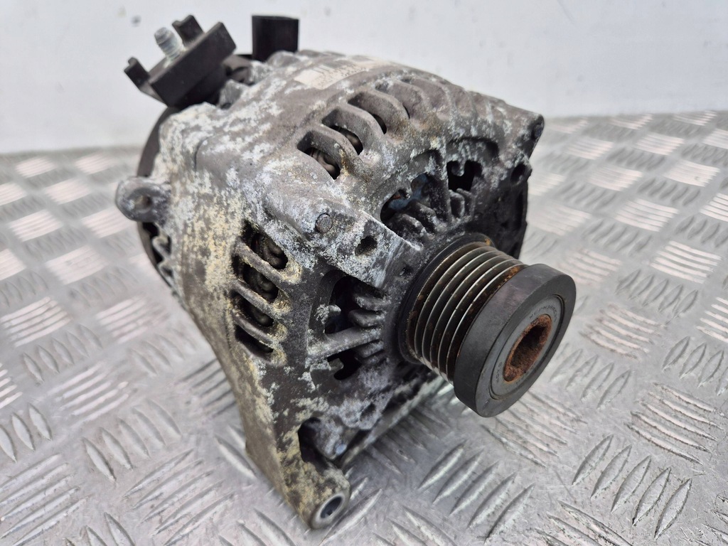 фото №1, Bmw 3 f30 f35 f31 328i генератор 7605478