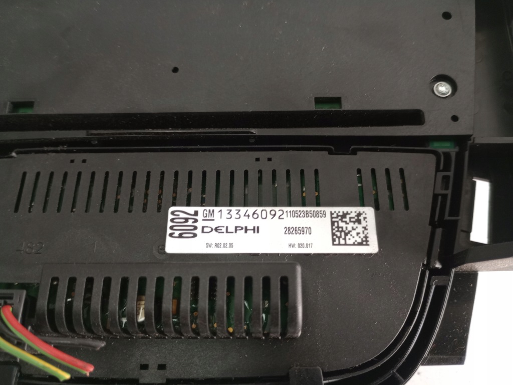 Opel astra iv j панель радио обдув 13346050 13346092 европа Киев