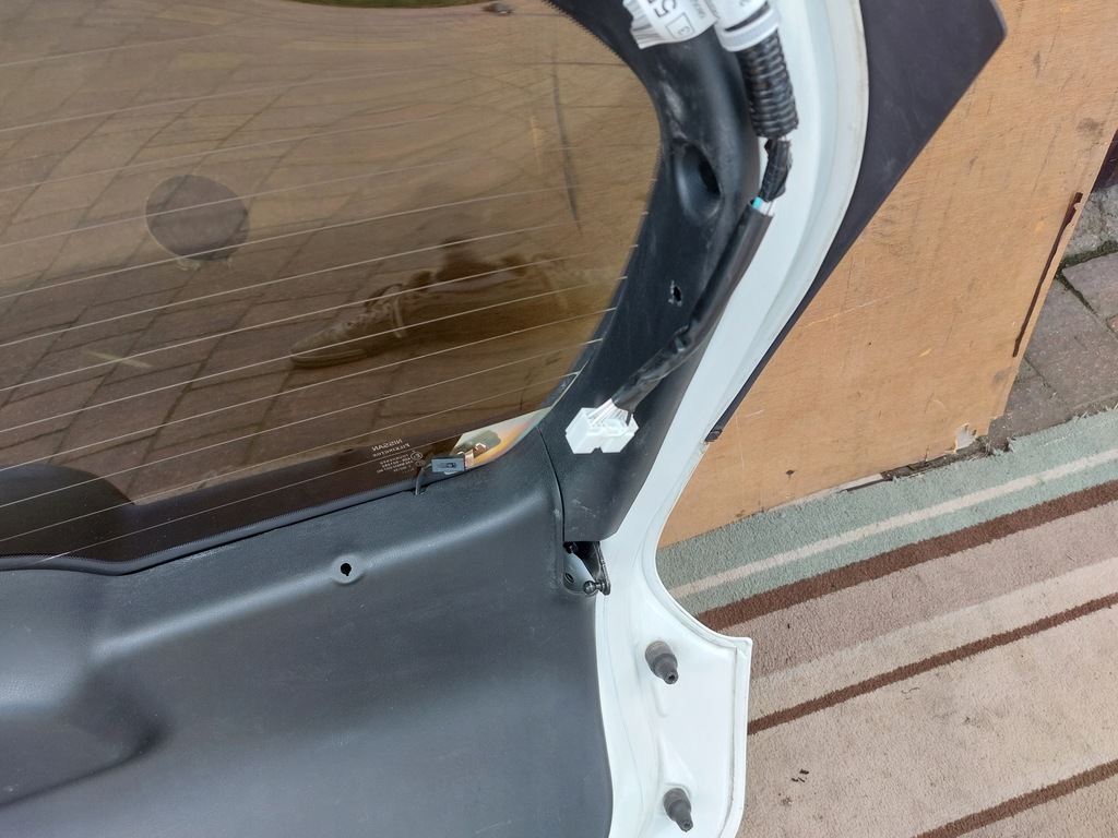 фото №8, Крышка багажника задняя nissan juke i 15r белый камера