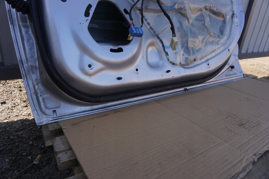 фото №16, Mitsubishi lancer viii дверь правое передние a31 5700a558 стекло серебристый