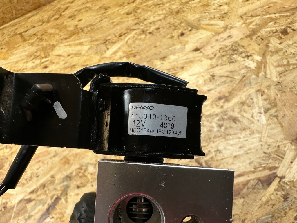 фото №11, Клапан кондиціонера nissan leaf ii 443310-1360 2019-