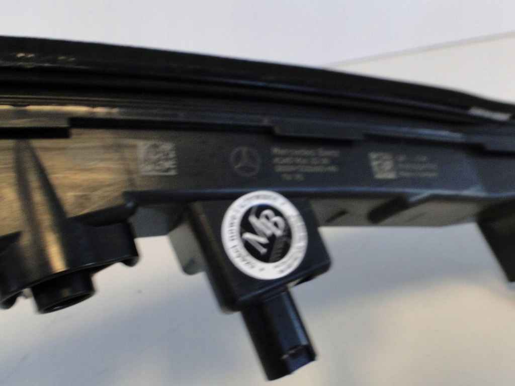 фото №7, Mercedes лампа led drl w бампер передний eqb eqa 243 x243 h243 a2439063200