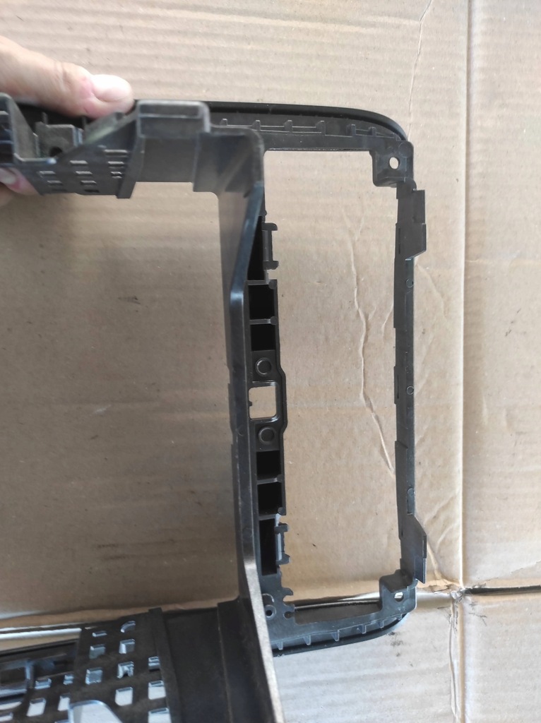 фото №2, Mercedes-benz a w169 рамка радіо