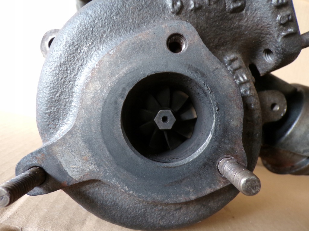 Audi a4 b6 1.9 tdi 130km турбонагнітач 038145702e Київ