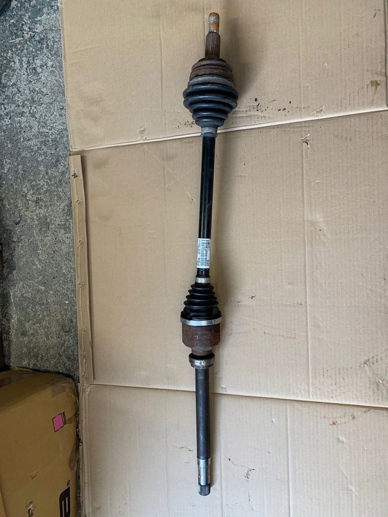 фото №1, Peugeot 3008 ii 5008 ii 1.2thp приводной вал правая