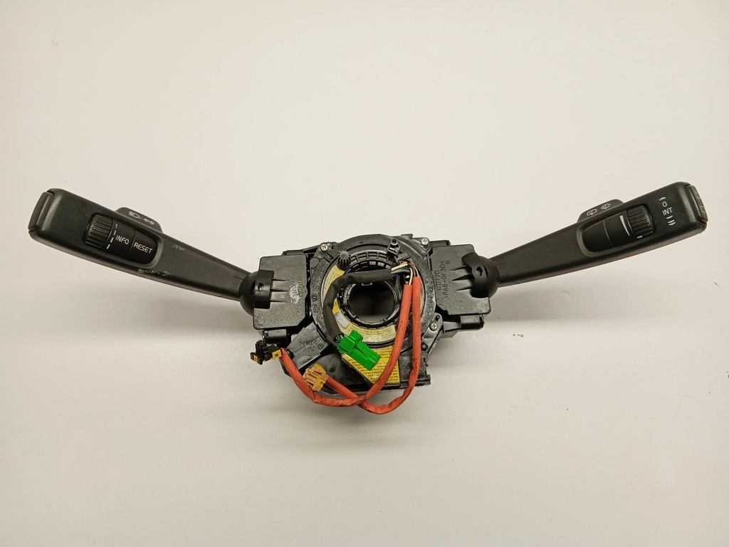фото №1, Volvo c30 v50 переключатель комбинированный лента p30773146