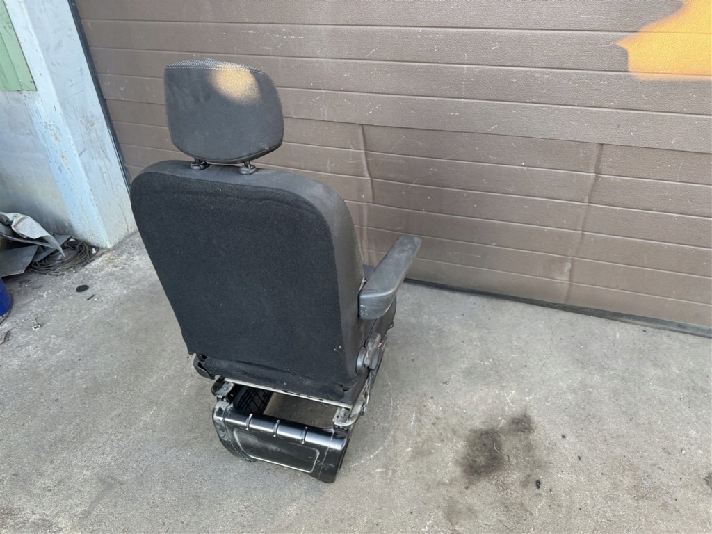 Сиденье водителя левый перед левый передний renault master 3 iii 4 iv 10-23r с Разборки