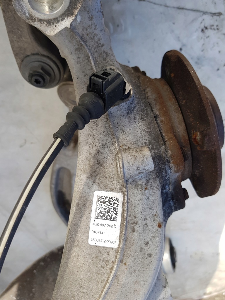 фото №6, Поворотный кулак рычаг правая audi a5 lift 2.0 tdi