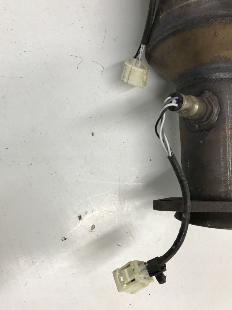 фото №4, Jeep grand cherokee wk2 5.7 durango катализатор правый датчики