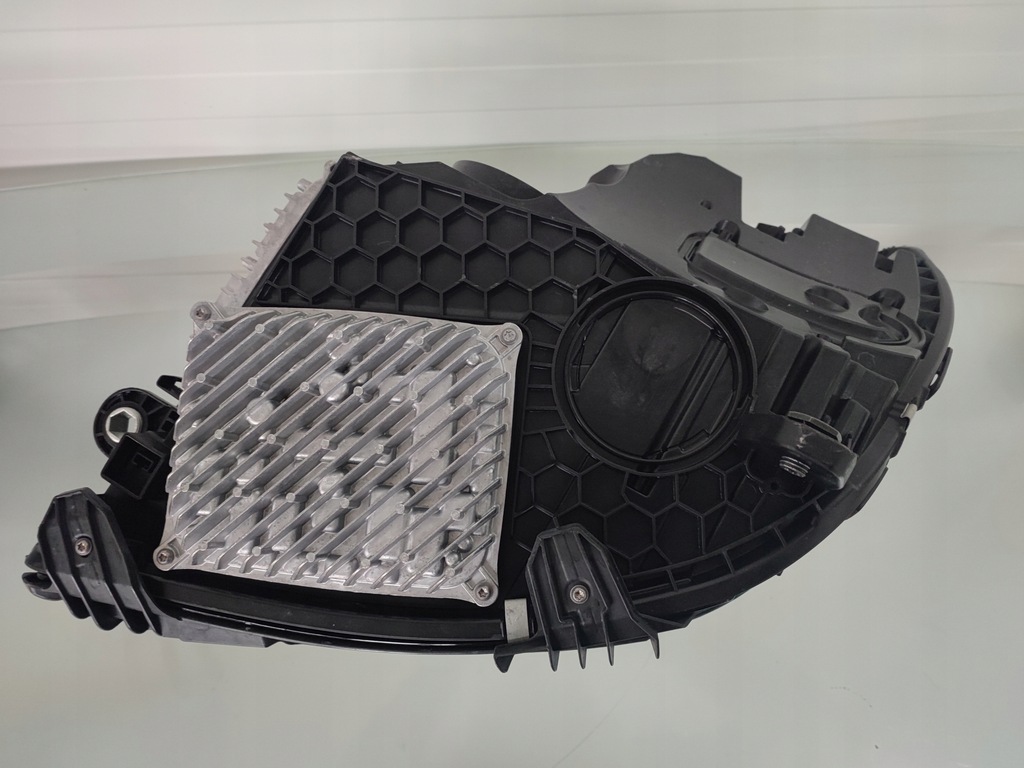 фото №8, Лампа передняя правая mercedes c-klasa w206