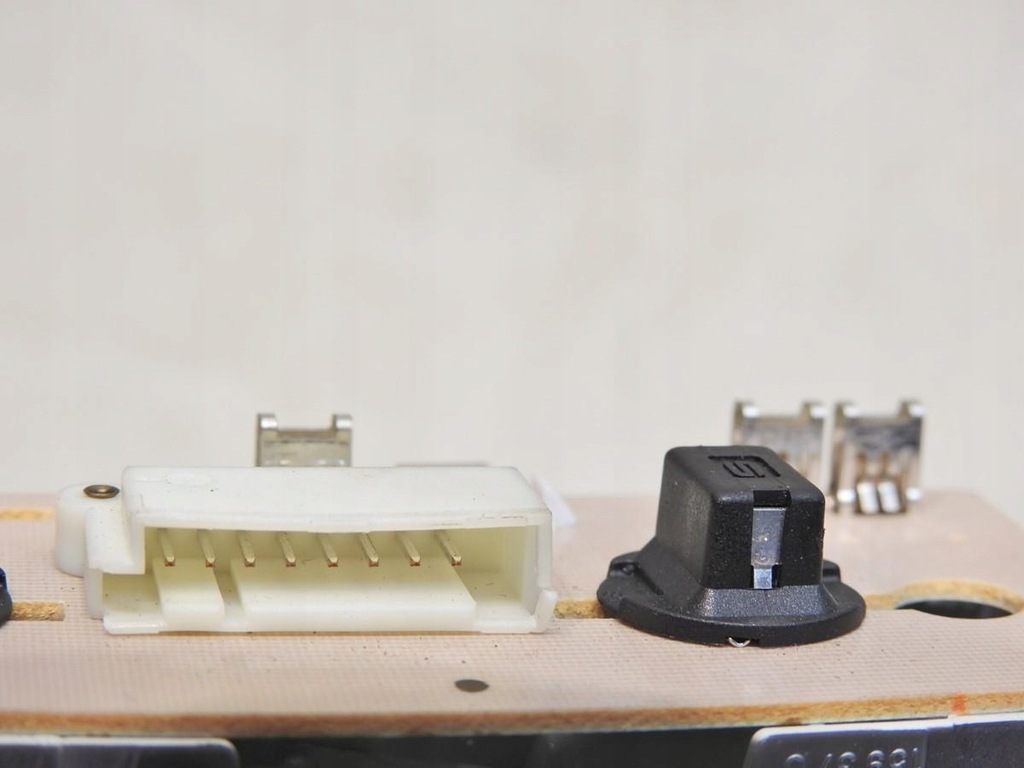 фото №7, Лампа освітлення салону задня bmw e61 6962057