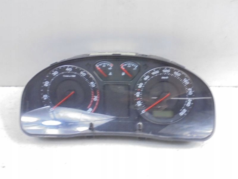 фото №10, Skoda superb i 3u4 счетчик приборы 1.8b 3u0920810c