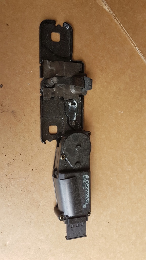 фото №1, Доводчик кришки audi a6 c7 4h0827383a