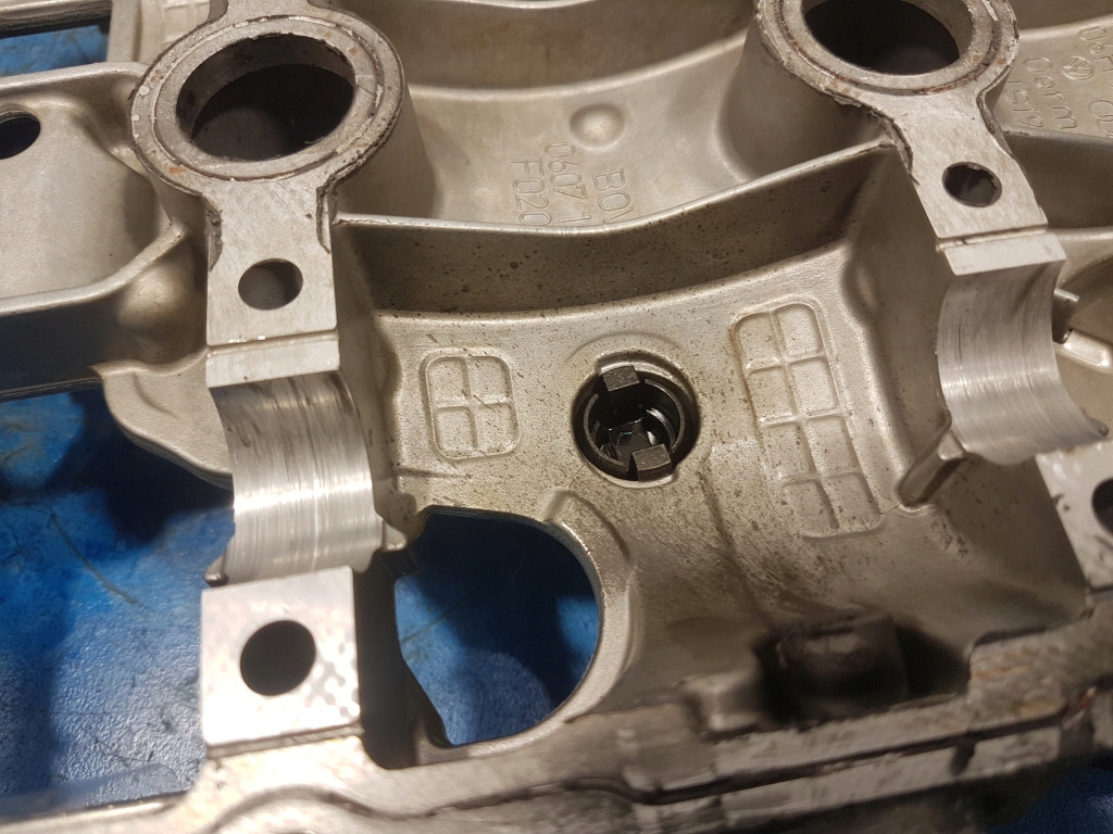 фото №6, Audi a5 8t 2.0 tfsi cdnb головка двигателя 06h103373k