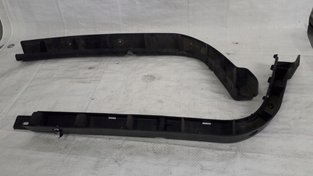 фото №7, Seat ibiza iii напрямна бампера задня правий 6l6807864g