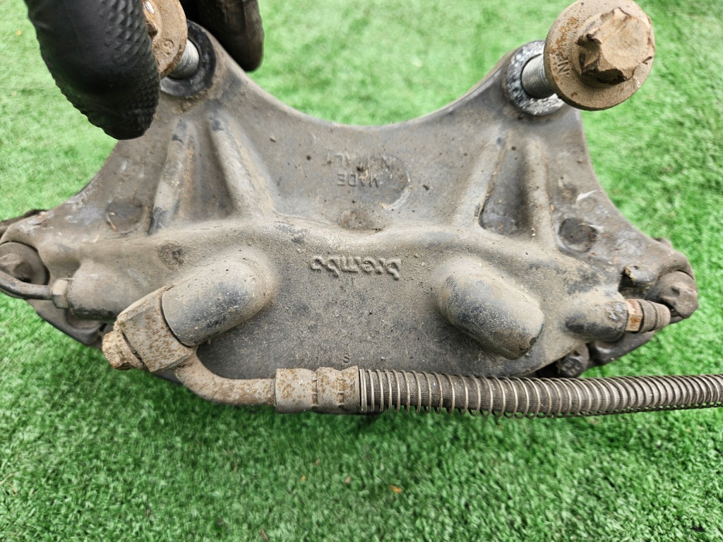 Супорт перед ліве правий opel insignia a opc 2.8 v6 turbo brembo Оригінал