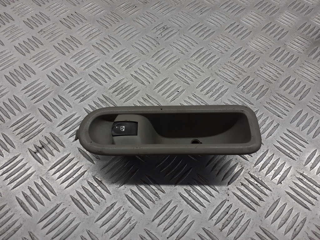 фото №1, Панель вікон правий перед renault scenic ii 8200486314