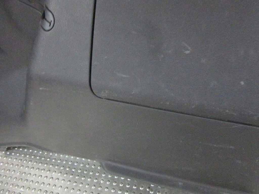 фото №12, Hummer h3 2007 обшивка защита багажника задняя