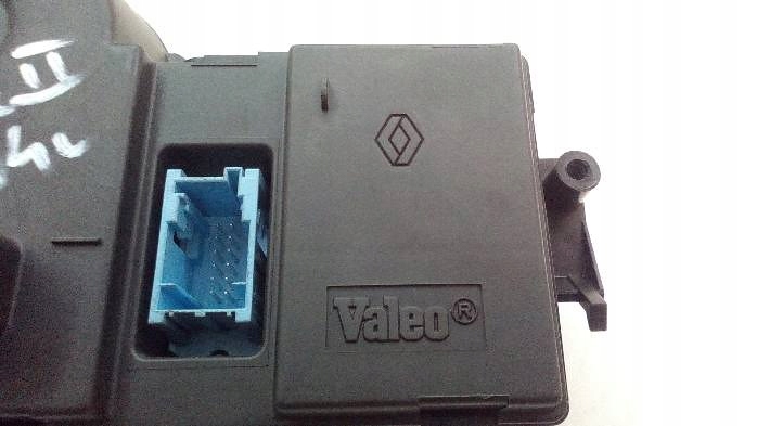 фото №8, Панель обдув i ac renault scenic ii 8200501465