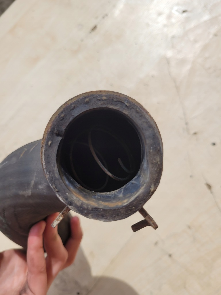 Jeep cherokee kj 01-07r 3.7 шланг пабтрубок  труба воды с Разборки