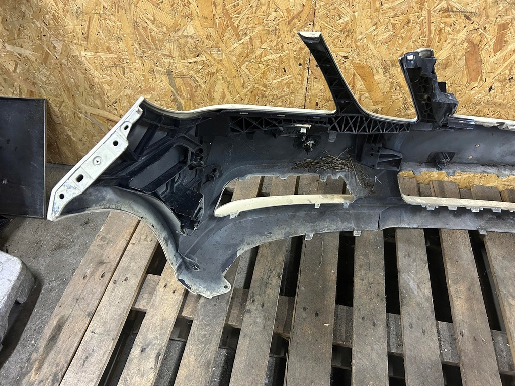 фото №9, Бампер перед передний mercedes e klasa w212 оригинал pdc омыватель