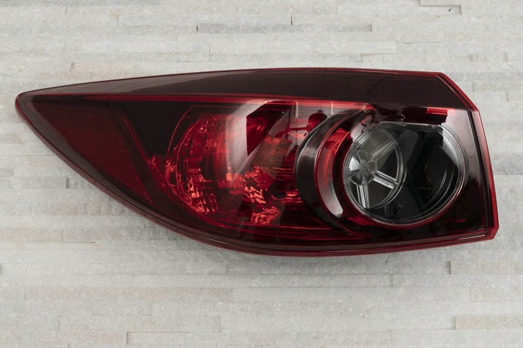 фото №8, Mazda 3 iii bn sedan лампа задняя левая bkc351150