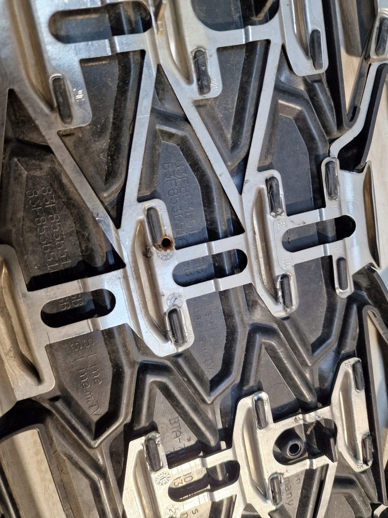 фото №11, Решітка радіатора решітка радіатора бампера audi q3 83a 83f s-line