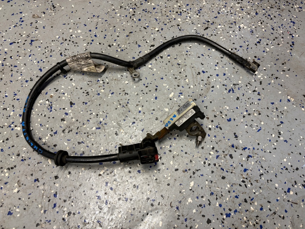 Купить Alfa romeo giulietta клемма минусовая 0199000054