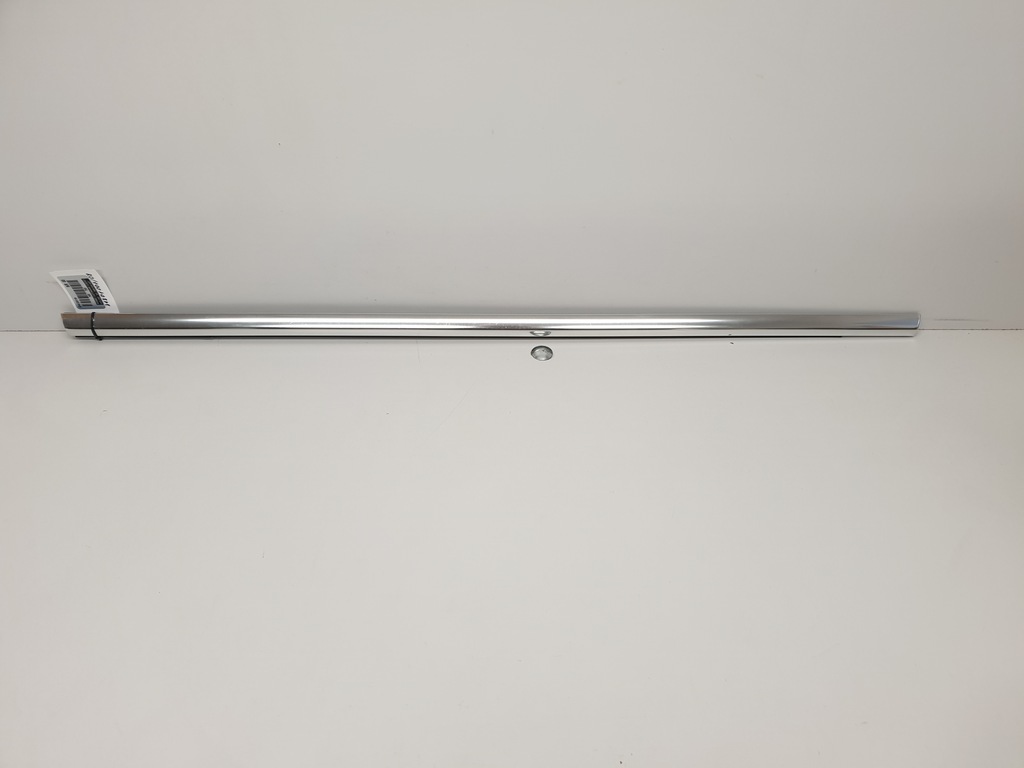 фото №1, Volvo молдинг уплотнитель стекло 31301007/08