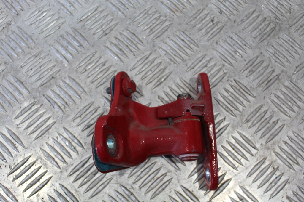 фото №1, Петля двері лівий задня верхній a-klasa w176