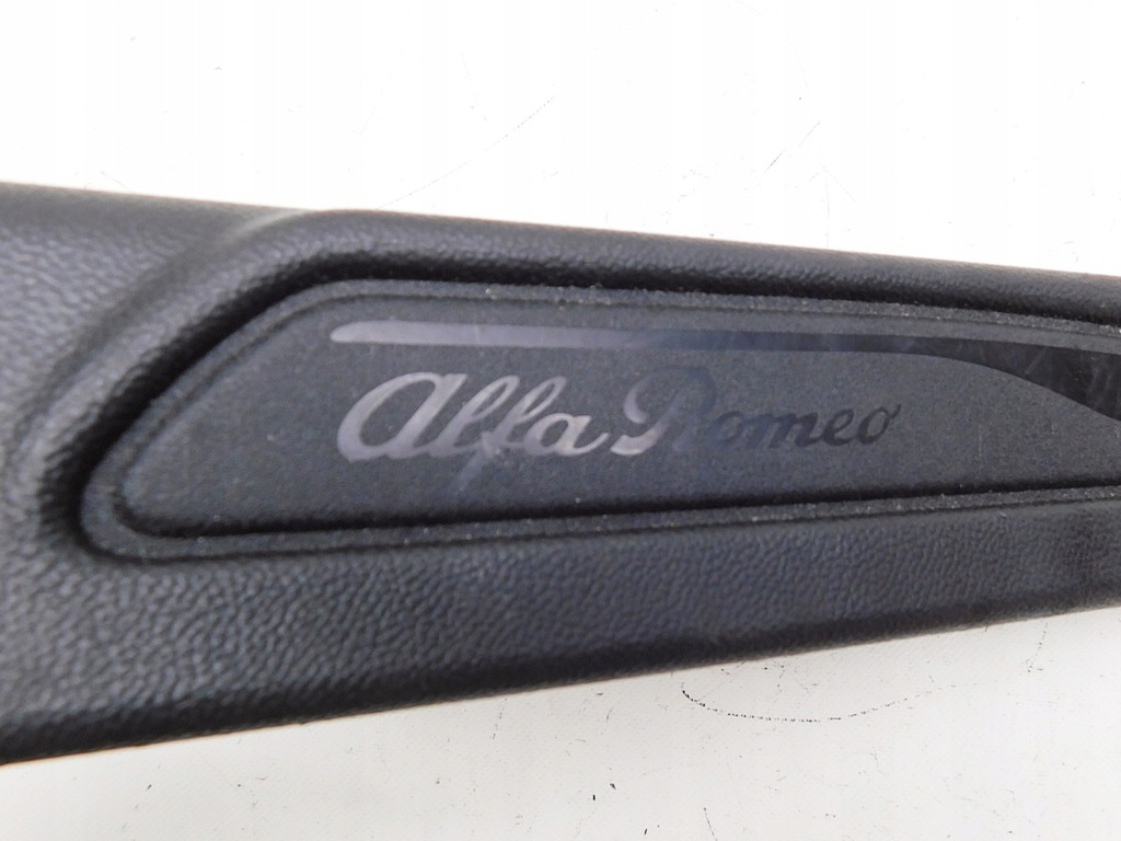 фото №9, Молдинг накладка порог перед - alfa romeo giulia