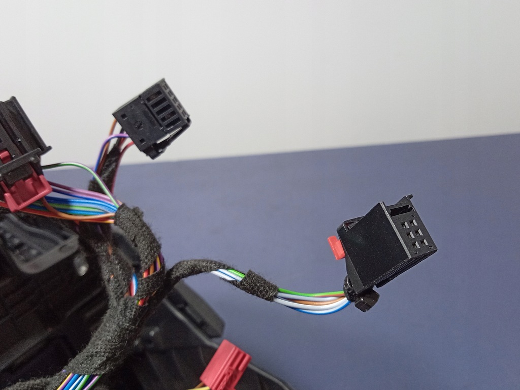 фото №9, Audi q4 e-tron тунель середній підлокітник