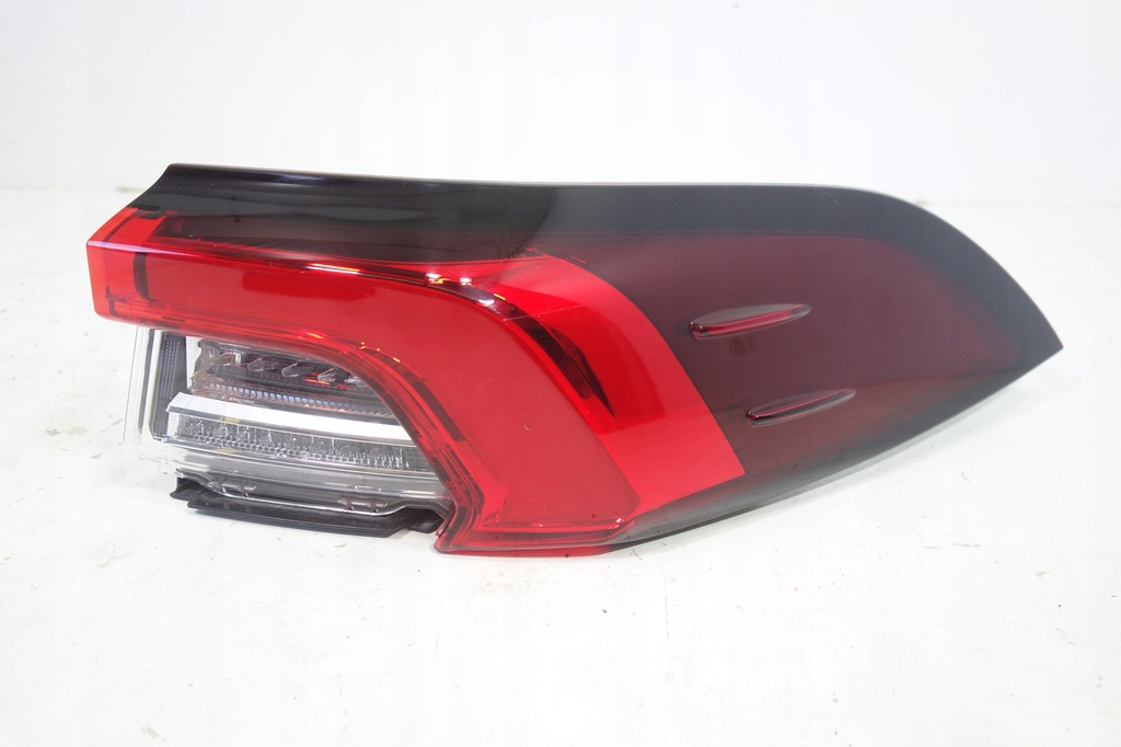 фото №1, Лампа задня права toyota corolla e21 sedan