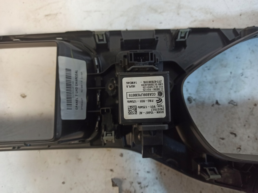 Volvo v40 ii r-design 2014 рамка корпус спідометра дисплея 31393363 Оригінал