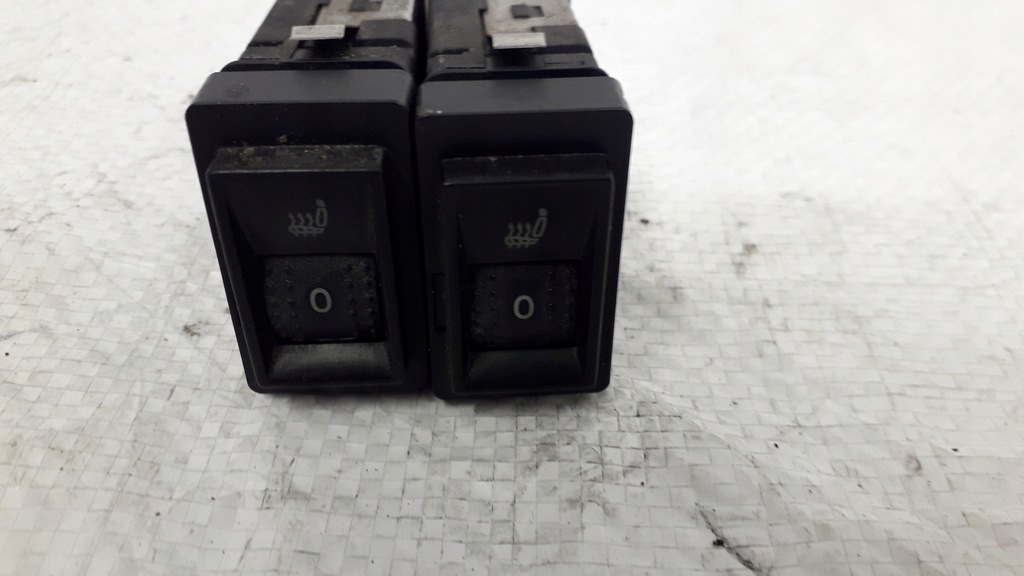 фото №16, Вимикач підігрів сидіння 3u0963563 superb i