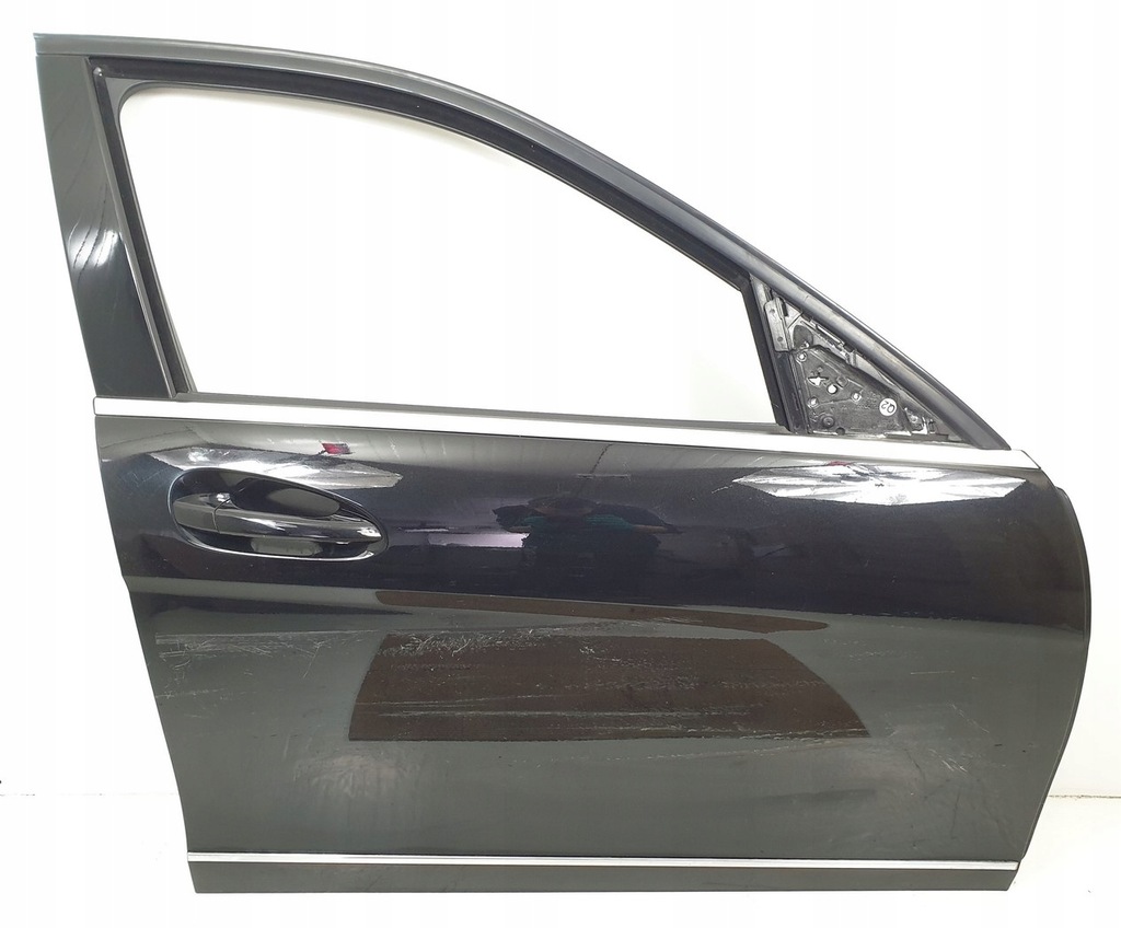 фото №1, Дверь правый перед 197 mercedes w204