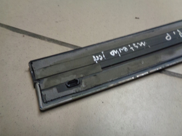 фото №16, Молдинг правый перед vw phaeton lift ii 11-16 3d0853072g