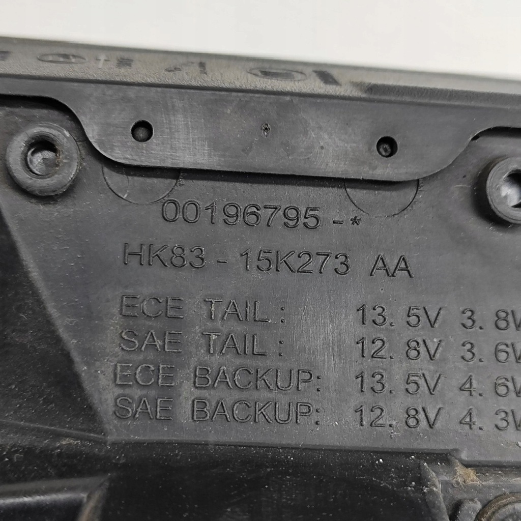 фото №8, Jaguar f-pace 2016 ліва сторона лампи задній кришки багажника