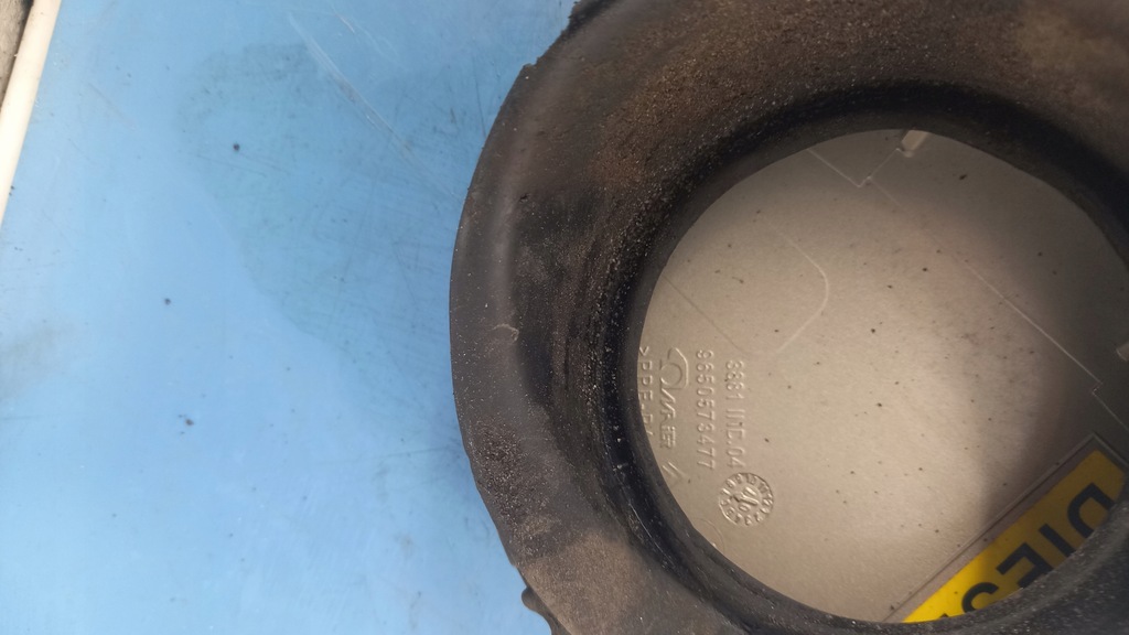 фото №3, Крышка заливной топлива citroen c4 07r 1.6hdi