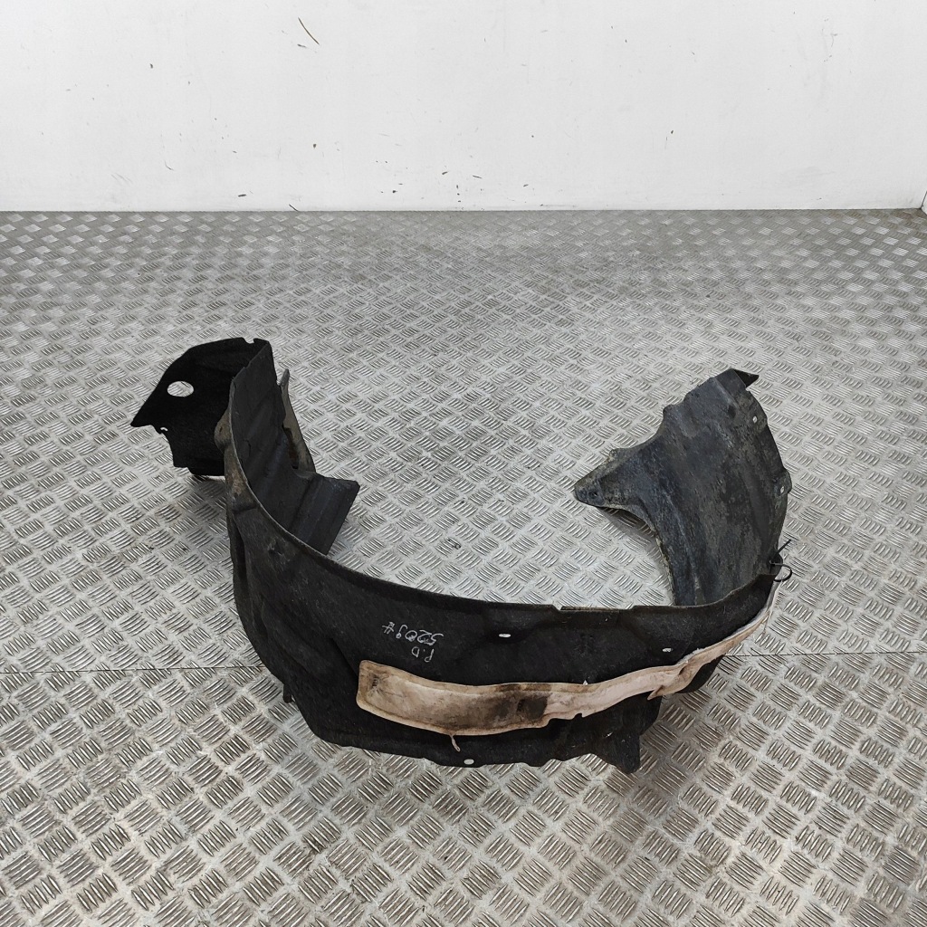 Lexus ux 2022 правая сторона подкрылок передние Доставка