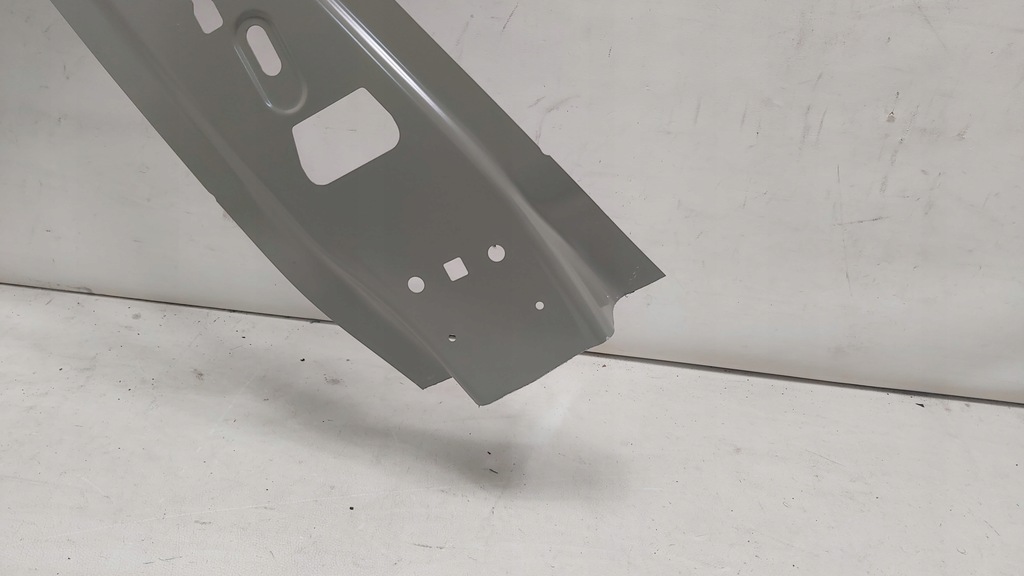 фото №5, Правый порог обшивка блок двигателя tesla model 3