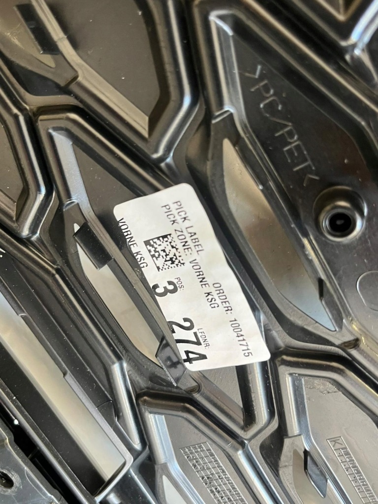 Audi q3 s-line 83a807437d 2018- бампер перед передний x7g Цена