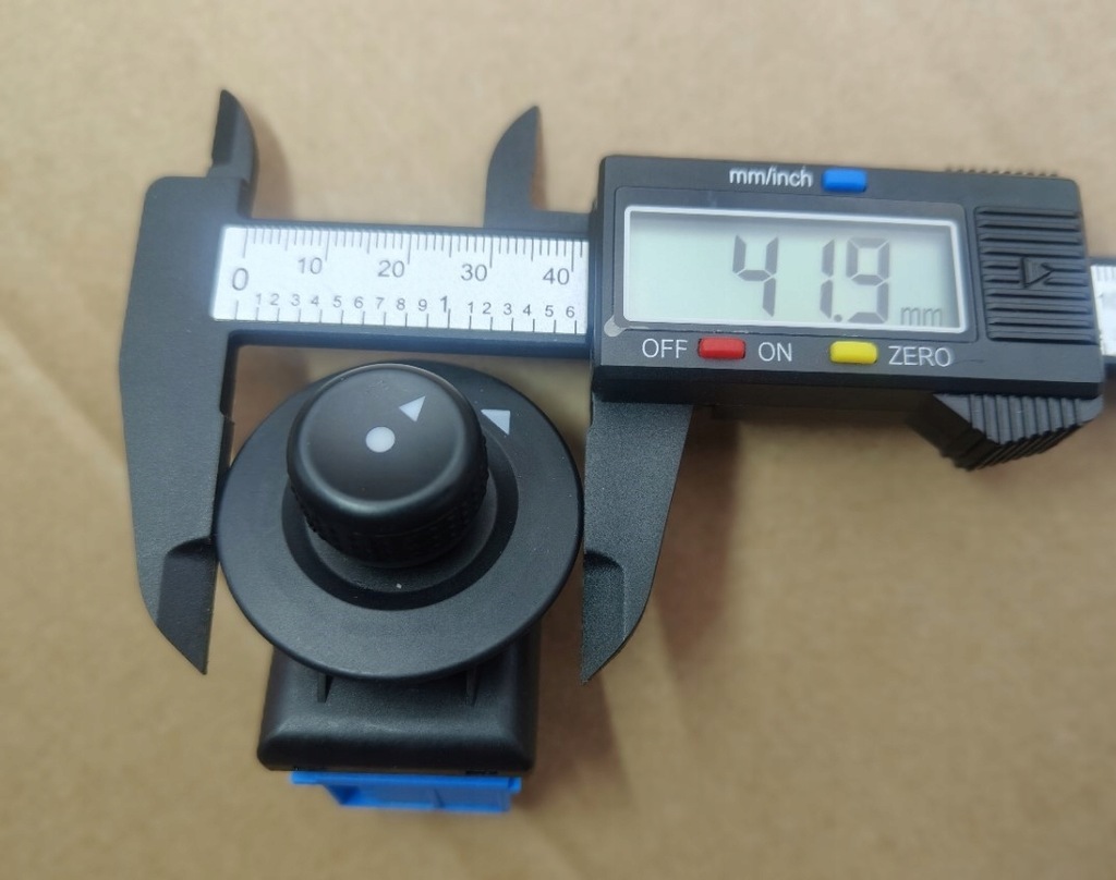 фото №13, Перемикач регулювання дзеркал citroen xsara c2 c3 berlingo peugeot partner