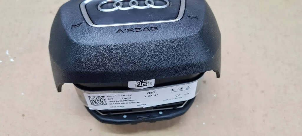 Q3 83a подушка воздушная подушка безопасности водителя sline оригинал  83a880201e с Разборки