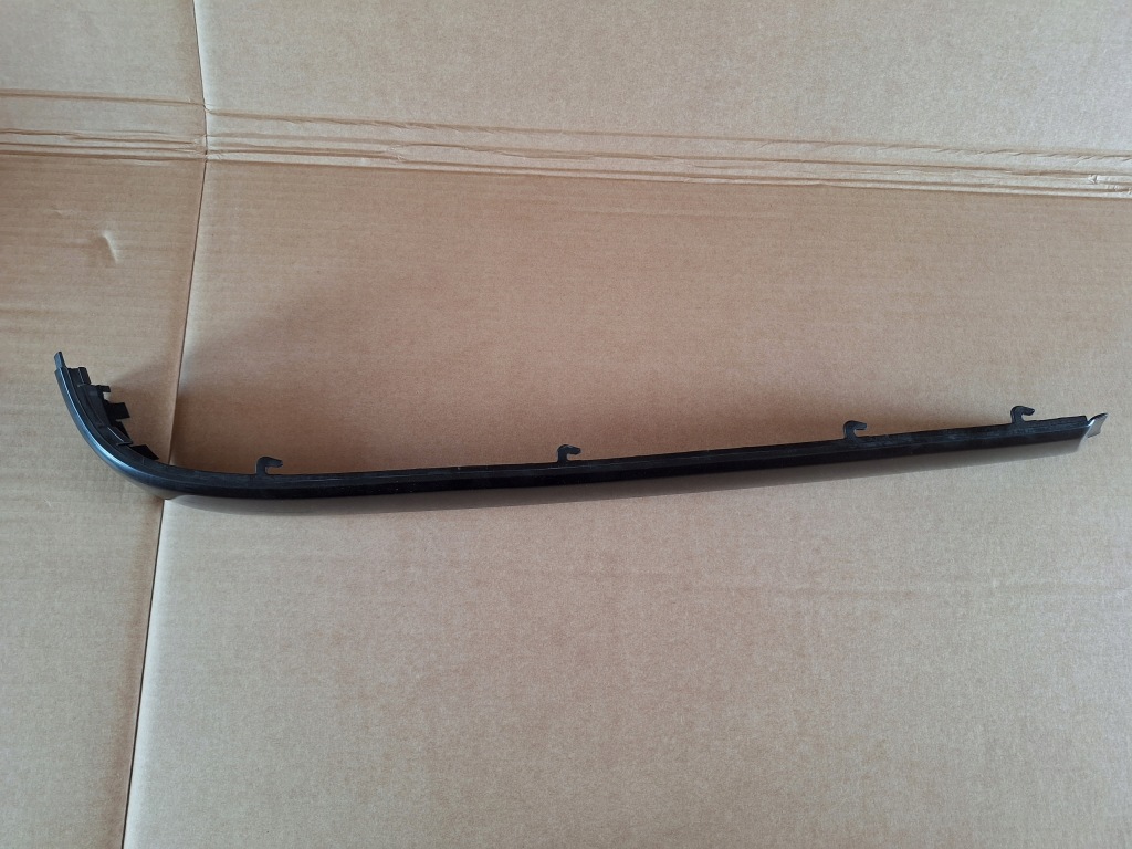 Молдинг бампера заднього пластик czarna ліва bmw 5 e34 51121944185 oryg. Ціна