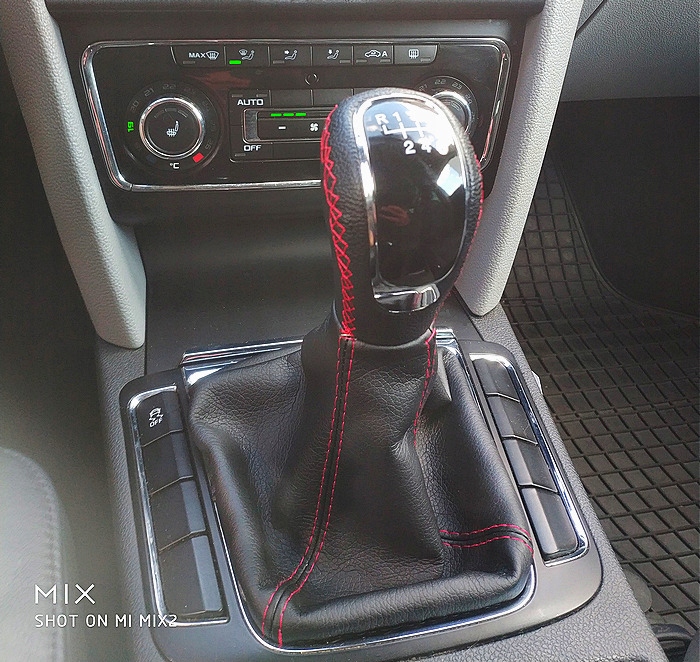 фото №1, Чехол - skoda octavia ii 2 04-13r - red style