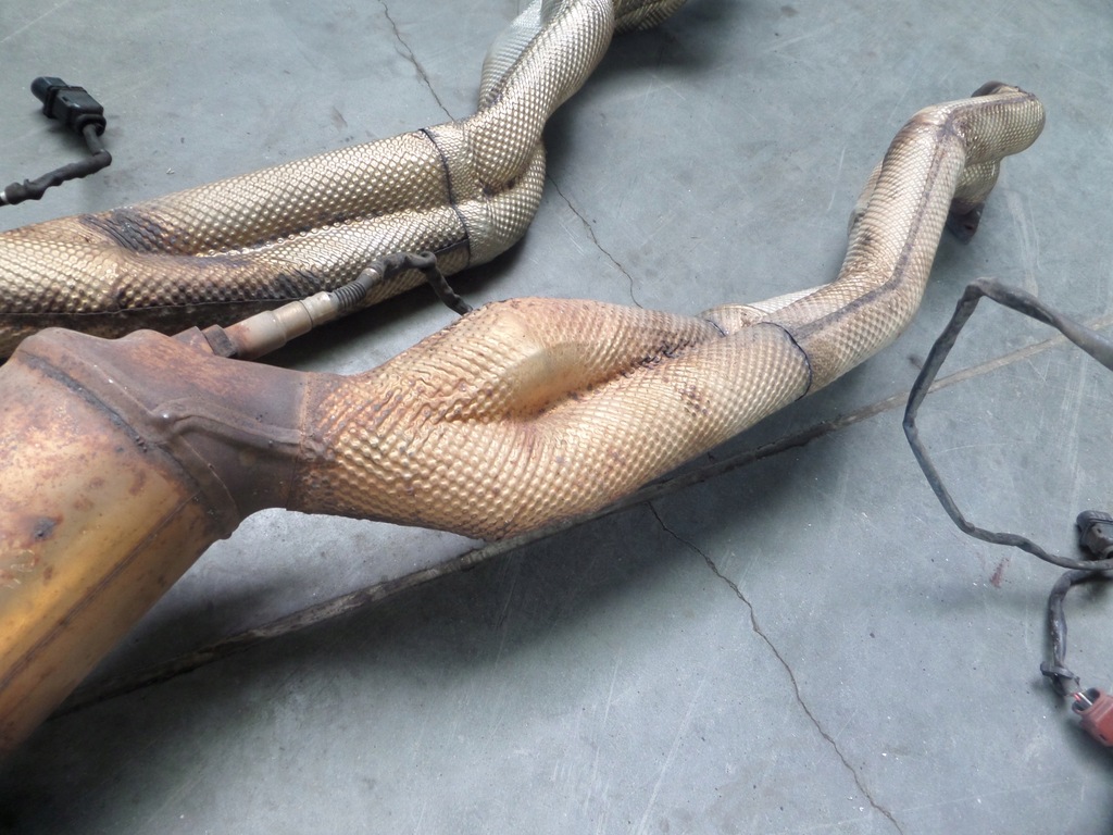 фото №7, Audi s6 c6 5.2 v10 fsi катализаторы комплект