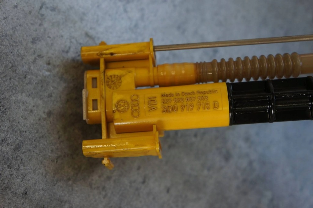 фото №8, Шланг паливний насоса audi a8 d3 4.2 tdi