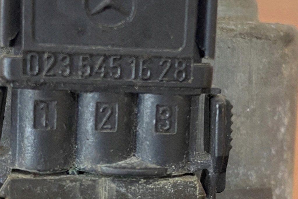 фото №8, Клапан радиатора отопителя mercedes-benz e w210 0018307784 2.9l дизель